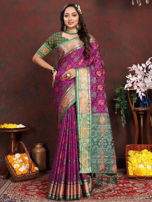 women self design patola saree - 21316959 - Very Small Image - 1