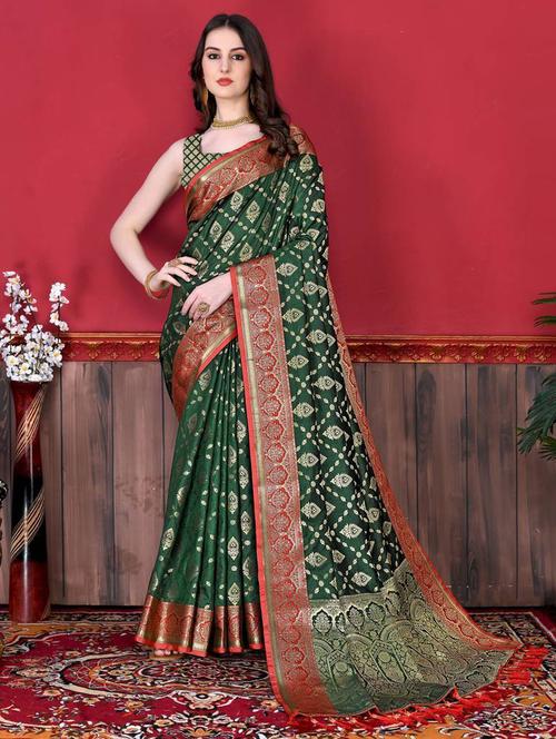 women self design banarasi saree with blouse - 21318283 - Very Small Image - 1