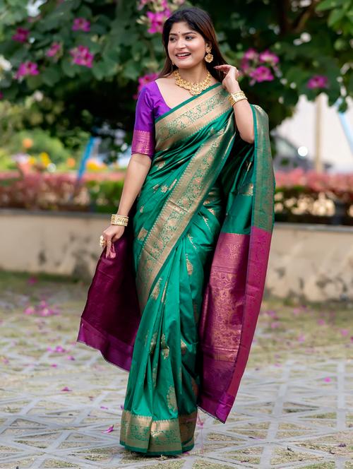 women self design banarasi saree with blouse - 21321052 - Very Small Image - 1