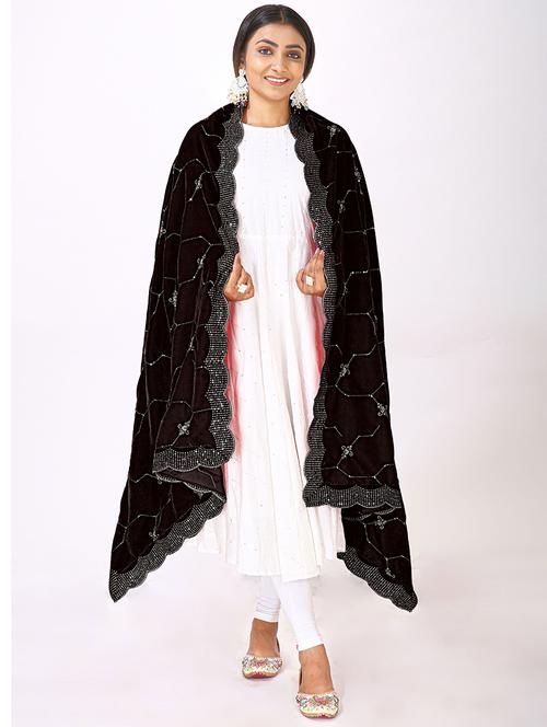 women embroidered velvet dupatta - 21331286 - Very Small Image - 1