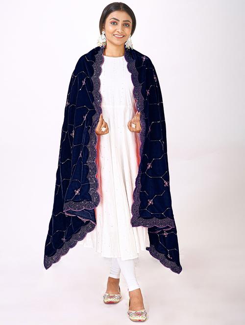 women embroidered velvet dupatta - 21331288 - Very Small Image - 1