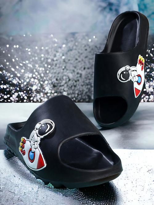 men slip on flip flop - 21348315 - Very Small Image - 1