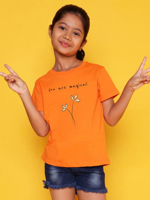 girl printed round neck cotton tee - 21355273 - Very Small Image - 1