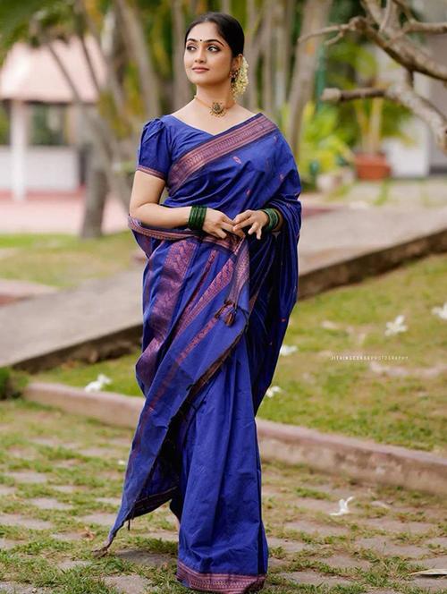 women self design banarasi saree with blouse - 21358169 - Very Small Image - 1