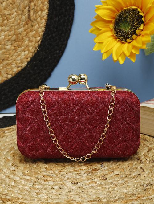 red self design box clutch - 21359988 - Very Small Image - 1