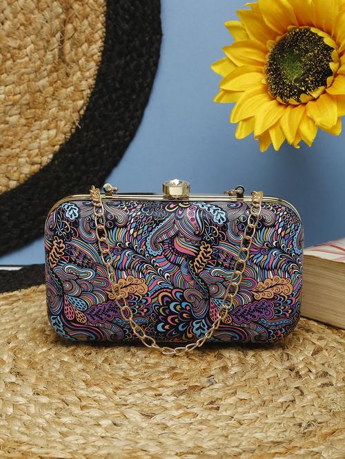 multi color printed box clutch - 21359992 - Very Small Image - 1