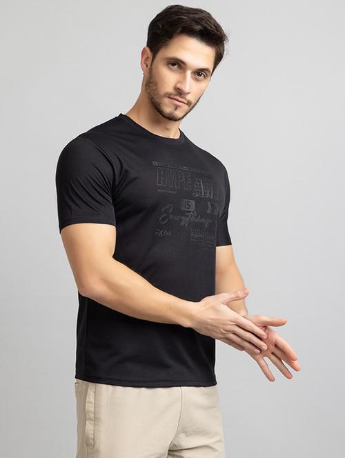men round neck chest print t-shirt - 21364441 - Very Small Image - 1