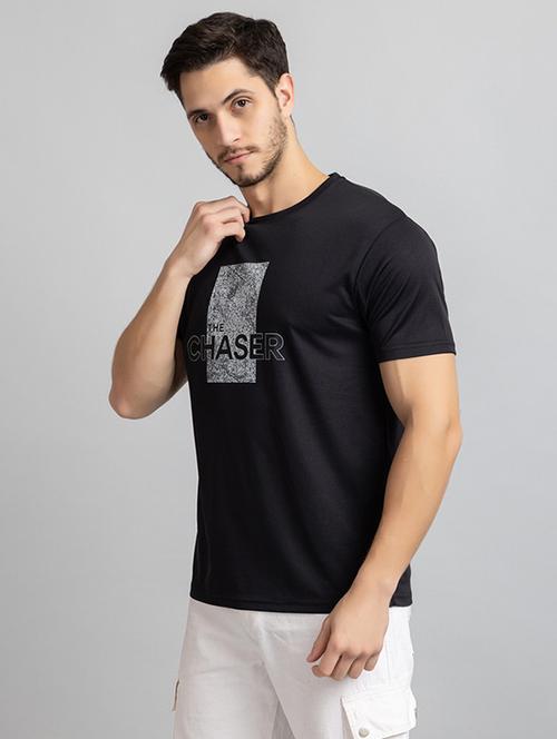 men round neck chest print t-shirt - 21364455 - Very Small Image - 1