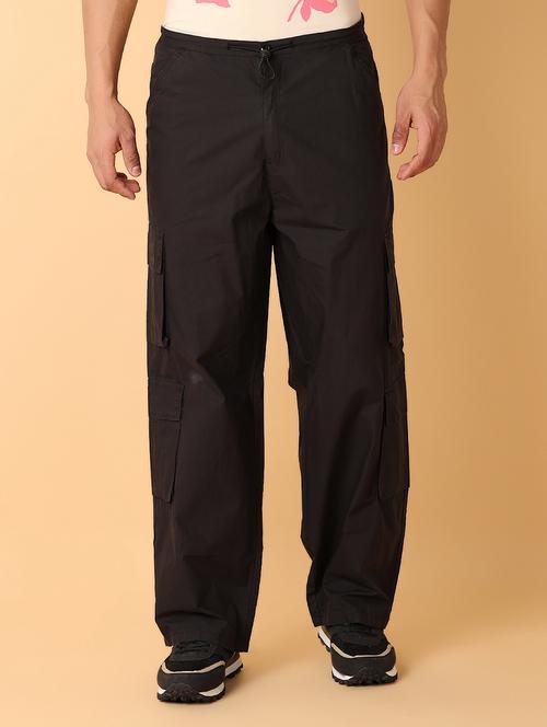 men mid rise solid cargo - 21366127 - Very Small Image - 1