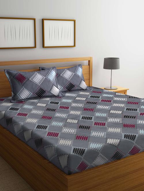 fabinaliv grey geometric 300 tc cotton blend king size double bedsheet with 2 pillow covers - 21393842 - Very Small Image - 1