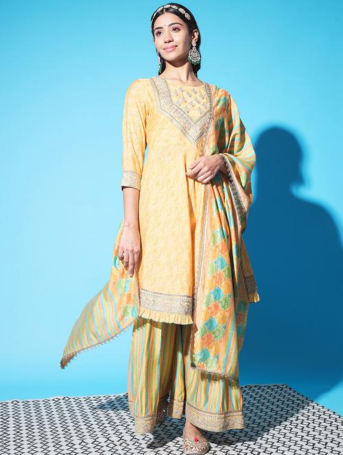 yellow embroidered suit set - 21398369 - Very Small Image - 1