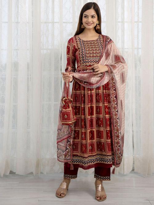 women maroon kurta pant set with dupatta - 21398722 - Very Small Image - 1