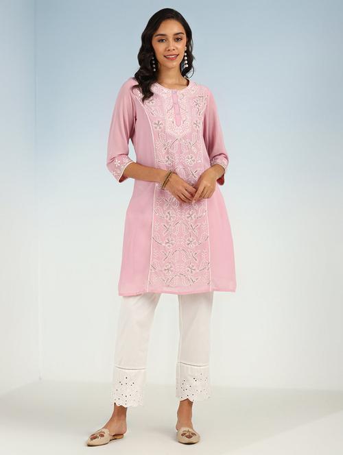 women pink embroidered straight kurta - 21451550 - Very Small Image - 1