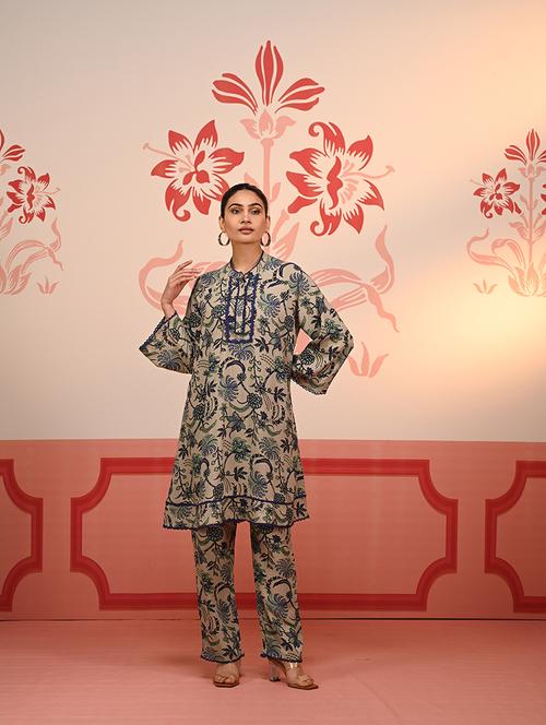 women beige floral printed kurta pant set - 21451834 - Very Small Image - 1