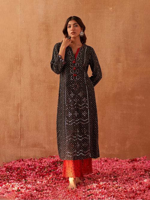 women three quarter sleeve straight kurta - 21452156 - Very Small Image - 1