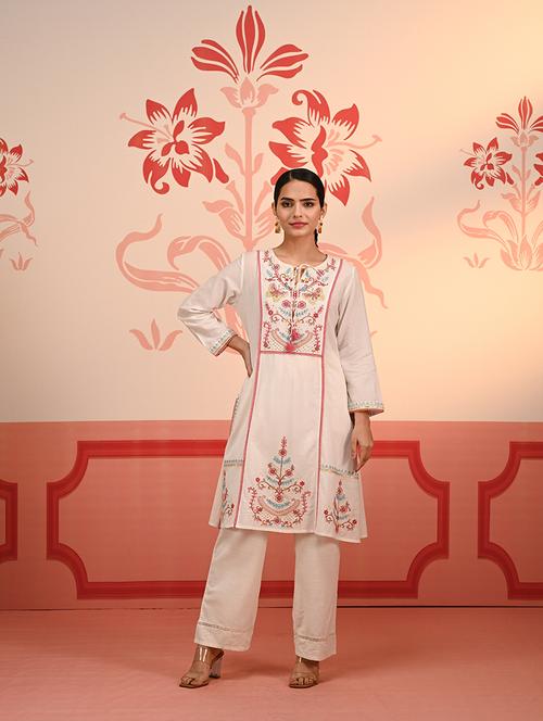 women three quarter sleeve a-line kurta - 21452267 - Very Small Image - 1