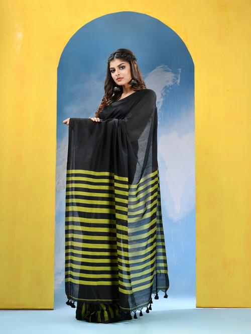 women self design handloom saree - 21454499 - Very Small Image - 1