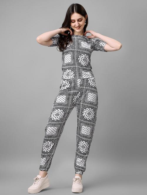 women white printed t-shirt & jogger co-ords set - 21457197 - Very Small Image - 1