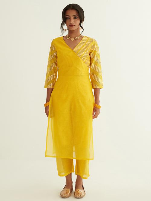 women yellow v neck kurta pant set - 21459542 - Very Small Image - 1