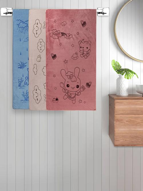 fabinaliv set of 3 multicolor cartoon print cotton kids bath towels (110x56 cm) - 21465387 - Very Small Image - 1