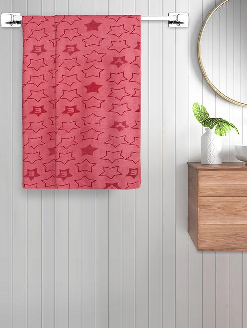 fabinaliv set of 2 red geometric cotton kids bath towels (110x60 cm) - 21465433 - Very Small Image - 1