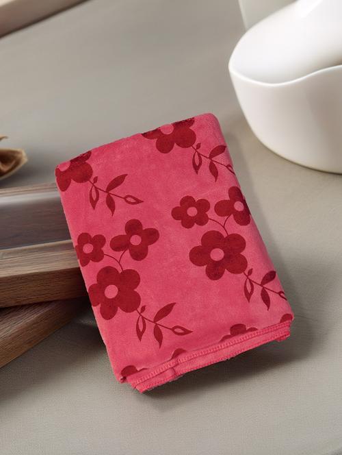 fabinaliv unisex red floral 420 gsm full size cotton bath towel (140x70 cm) - 21465748 - Very Small Image - 1