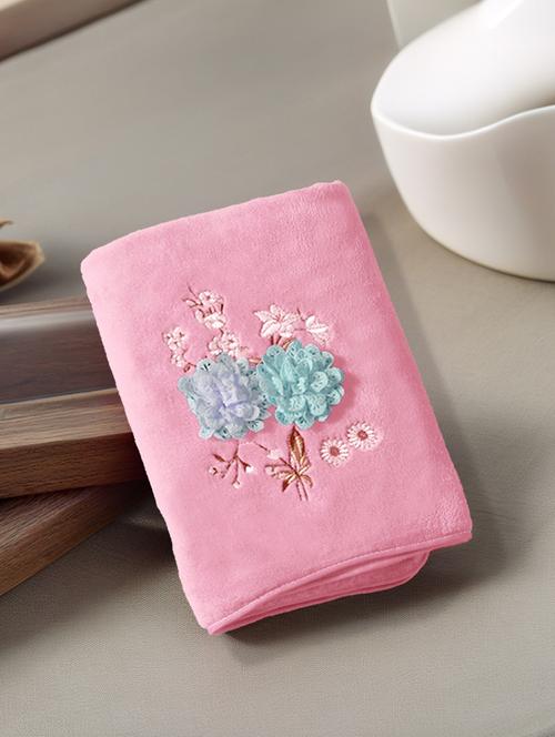 fabinaliv unisex baby pink solid 420 gsm full size cotton bath towel (140x70 cm) - 21465767 - Very Small Image - 1
