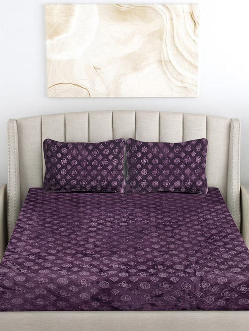 fabinaliv raisin purple geometric 300 tc woollen embossed king size double bedsheet with 2 pillow covers - 21466133 - Very Small Image - 1