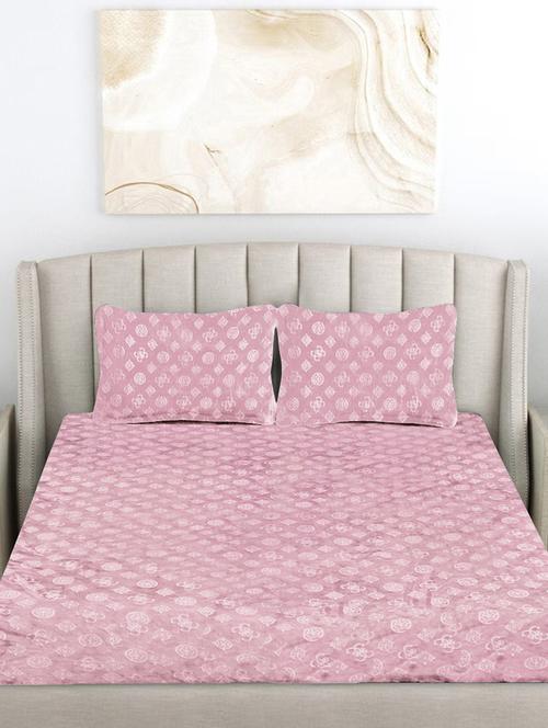 fabinaliv baby pink geometric 300 tc woollen embossed king size double bedsheet with 2 pillow covers - 21466144 - Very Small Image - 1