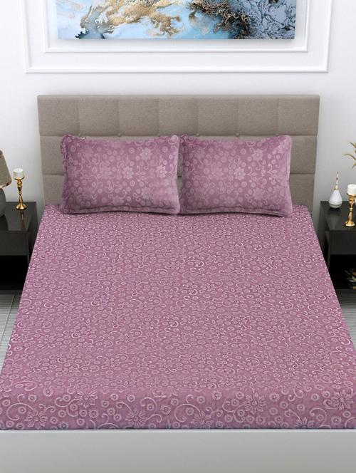 fabinaliv onion floral 300 tc woollen embossed king size fitted double bedsheet with 2 pillow covers - 21466456 - Very Small Image - 1