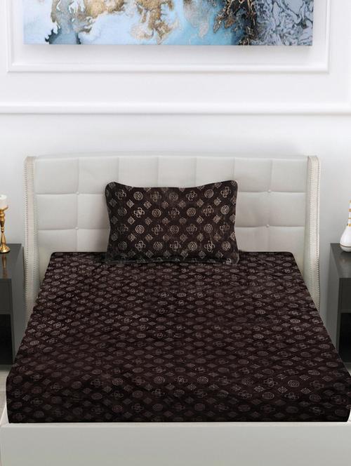 fabinaliv coffee geometric 300 tc woollen embossed single bedsheet with pillow cover - 21467823 - Very Small Image - 1