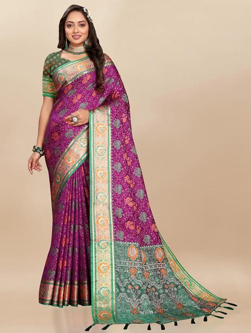 women self design banarasi saree with blouse - 21469159 - Very Small Image - 1