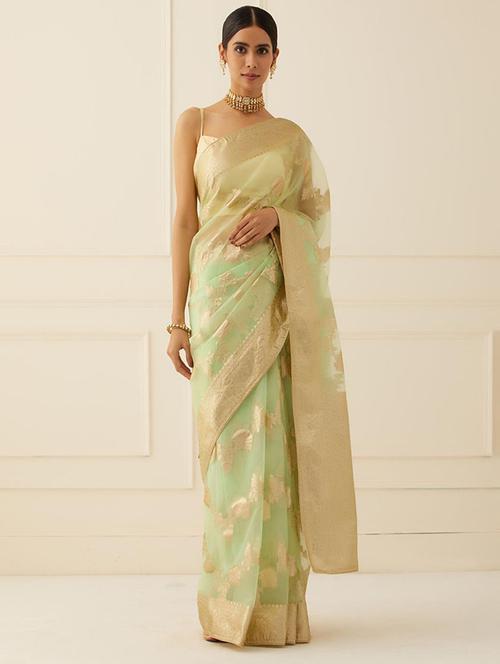women self design banarasi saree with blouse - 21469244 - Very Small Image - 1