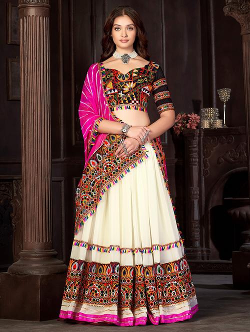 women off white flared lehenga - 21481804 - Very Small Image - 1