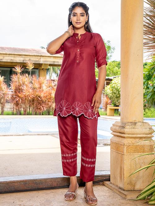 women maroon embroidered co-ord set - 21513365 - Very Small Image - 1