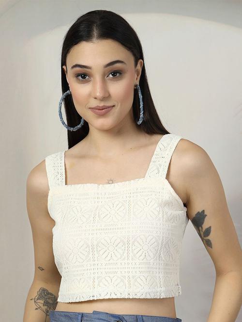 women self design sleeveless crop top - 21520513 - Very Small Image - 1
