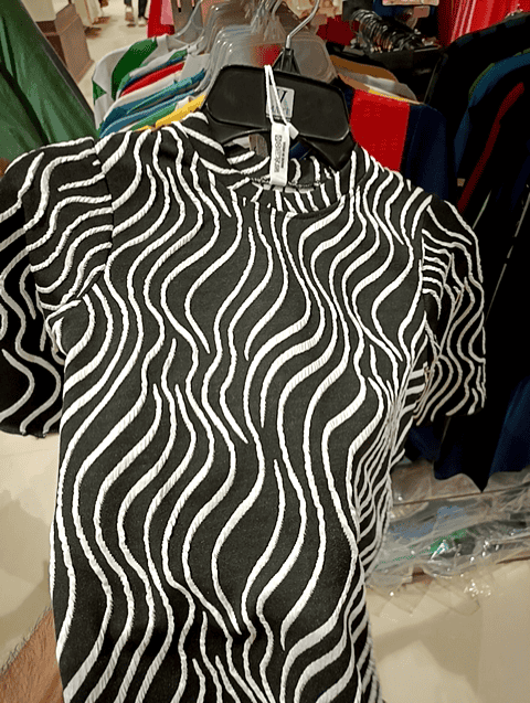 assorted polyester tshirt - 21528343 - Very Small Image - 1