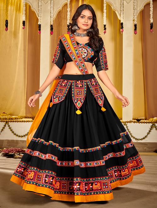 women black flared lehenga - 21536709 - Very Small Image - 1