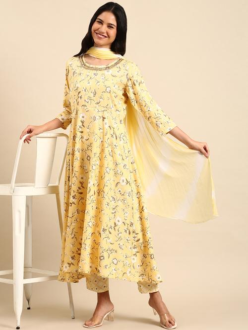 women three quarter sleeve kurta pant with dupatta set - 21550346 - Very Small Image - 1