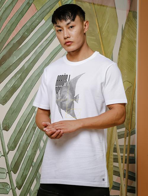 men chest print round neck t-shirt - 21553861 - Very Small Image - 1
