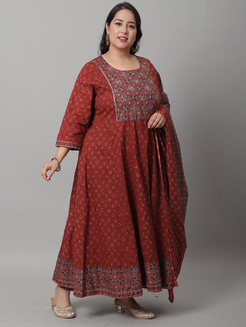 women maroon floral round neck suit set - 21558308 - Very Small Image - 1