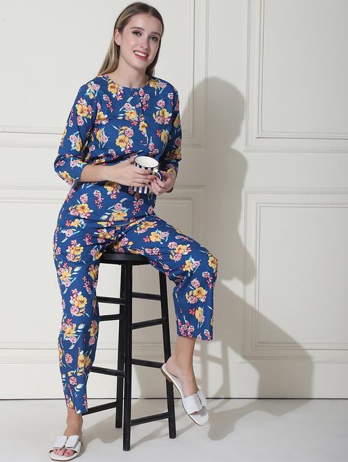women floral printed top & pyjama nightwear set - 21597886 - Very Small Image - 1