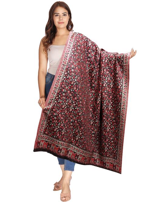 elegant women's shawl with intricate traditional patterns - 21598758 - Very Small Image - 1