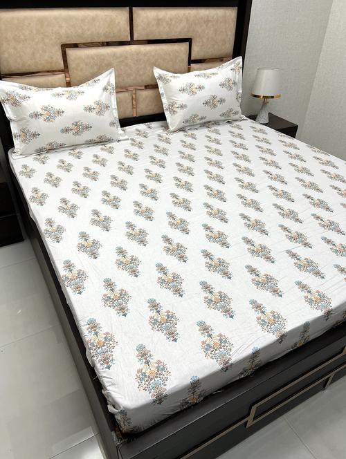 printed tc fitted king-sized bedsheet with 2 pillow covers - 21604100 - Very Small Image - 1