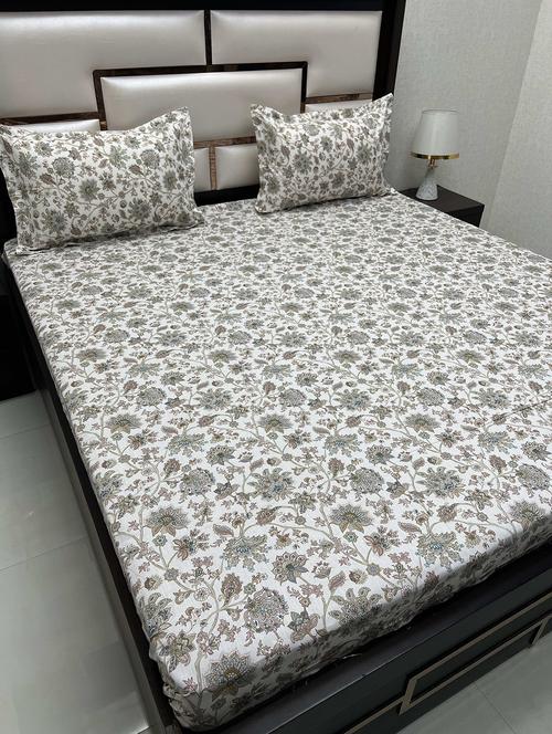 floral printed tc fitted king-sized bedsheet with 2 pillow covers - 21605045 - Very Small Image - 1