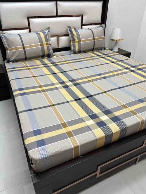checkered printed tc fitted king-sized bedsheet with 2 pillow covers - 21605320 - Very Small Image - 1
