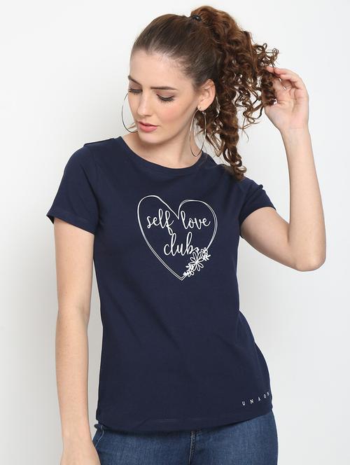 women round neck chest print t-shirt - 21615274 - Very Small Image - 1