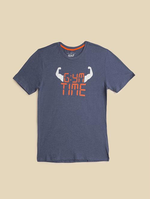 men round neck chest print t-shirt - 21620593 - Very Small Image - 1