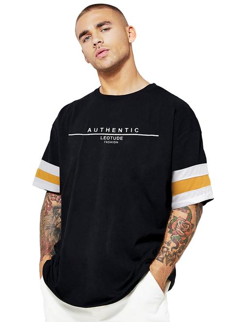men round neck chest printed t-shirt - 21621846 - Very Small Image - 1