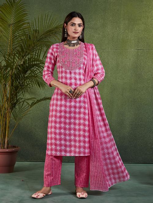 women floral printed kurta pant set with dupatta - 21622463 - Very Small Image - 1